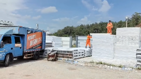 圍擋選錯一款，工地多折騰！龍崗學(xué)校建設(shè)工地用需要1000平方米發(fā)貨