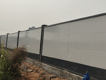 東莞地鐵施工半年圍擋依然如新！