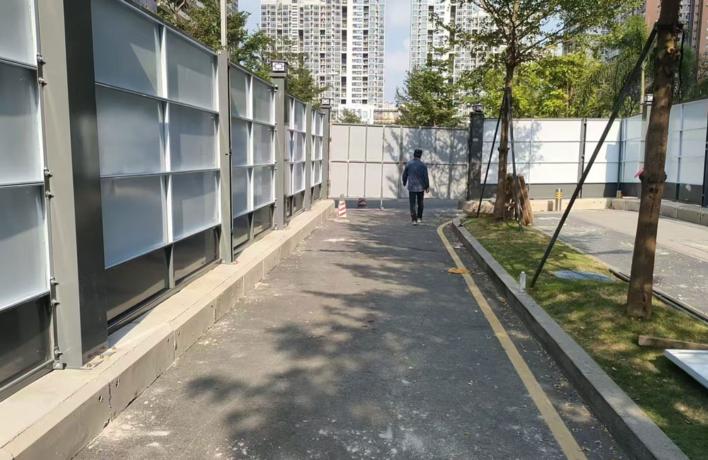 A款圍擋和大門處理后.jpg